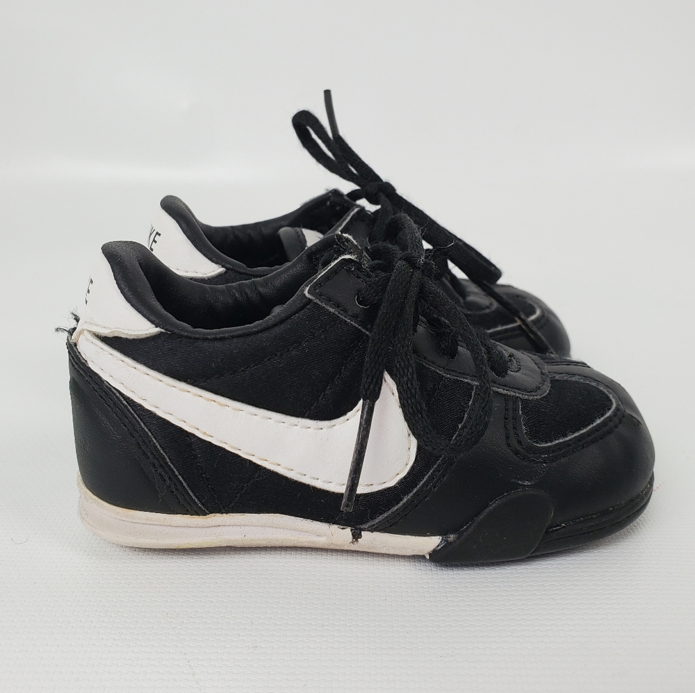 Nike Baby Boy Large Logo Sneakers - Picture 2 of 10